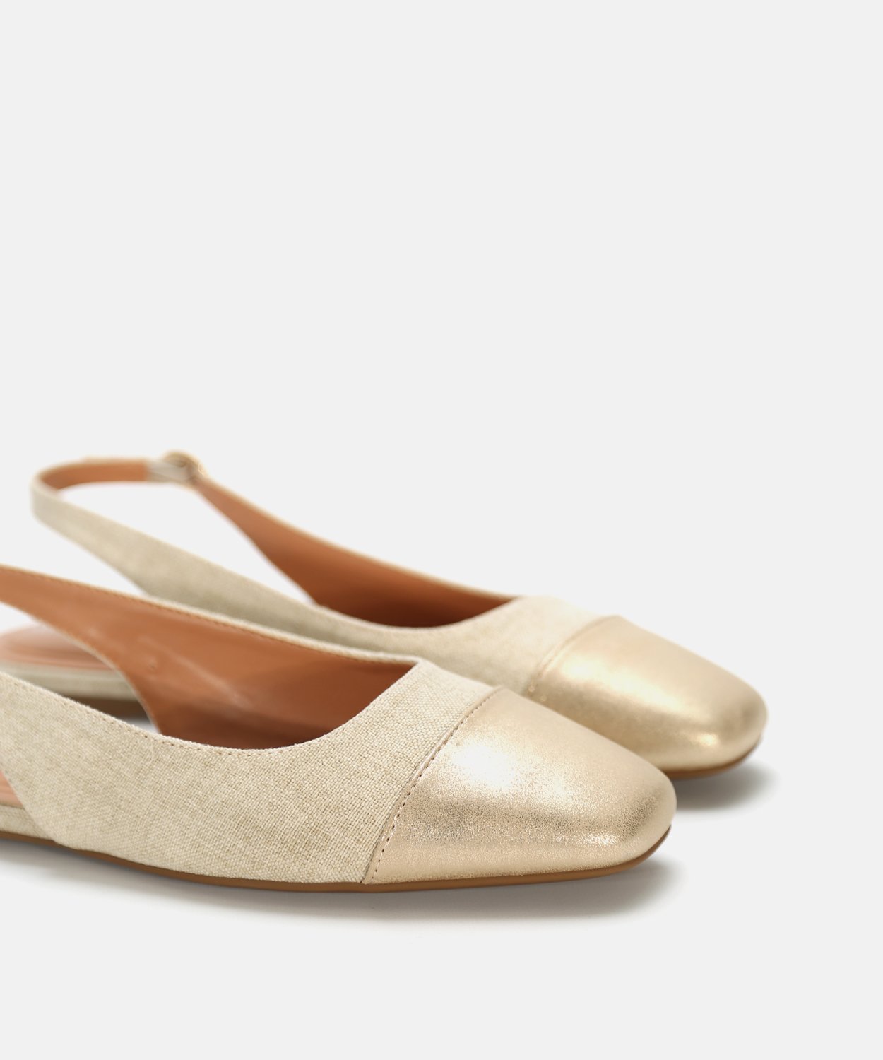 Zapato destalonado contraste image number null